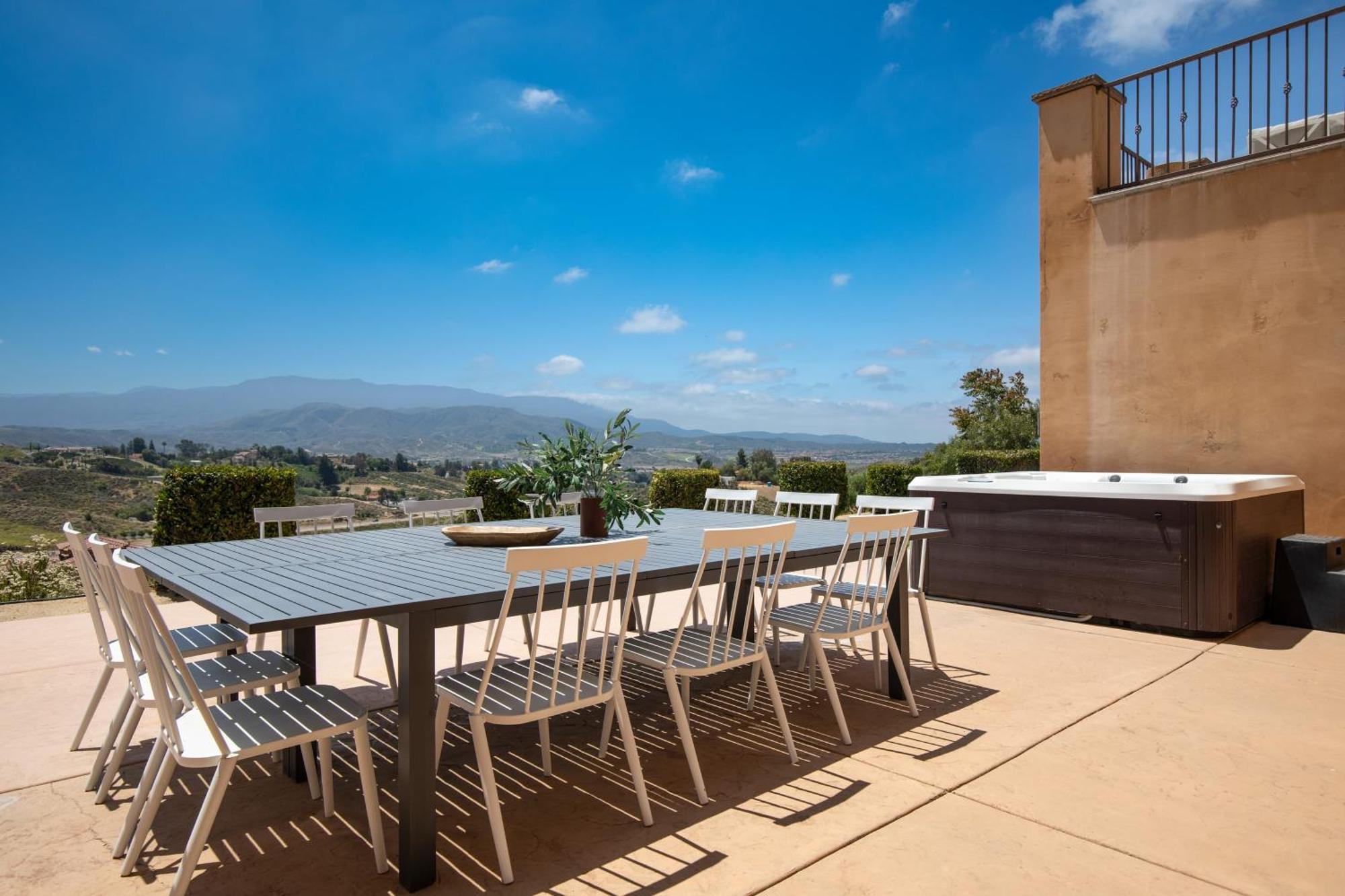 Palazzo Del Sol By Avantstay Breathtaking Home W Mountain Views Hot Tub Temecula Exterior photo